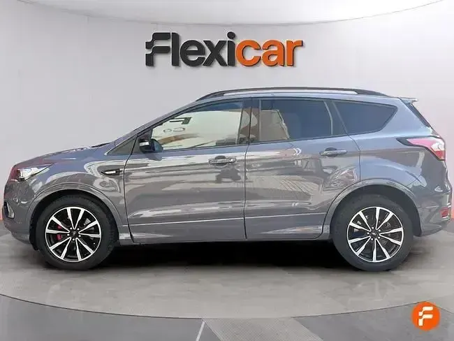 Usado Ford Kuga ST-Line 150 CV (110 kW) 2019 Gris SUV