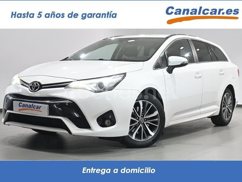 Blanco Usado 2015 Toyota Avensis Advance Familiar | 10.490 € (Precio justo) - Imagen 1/4