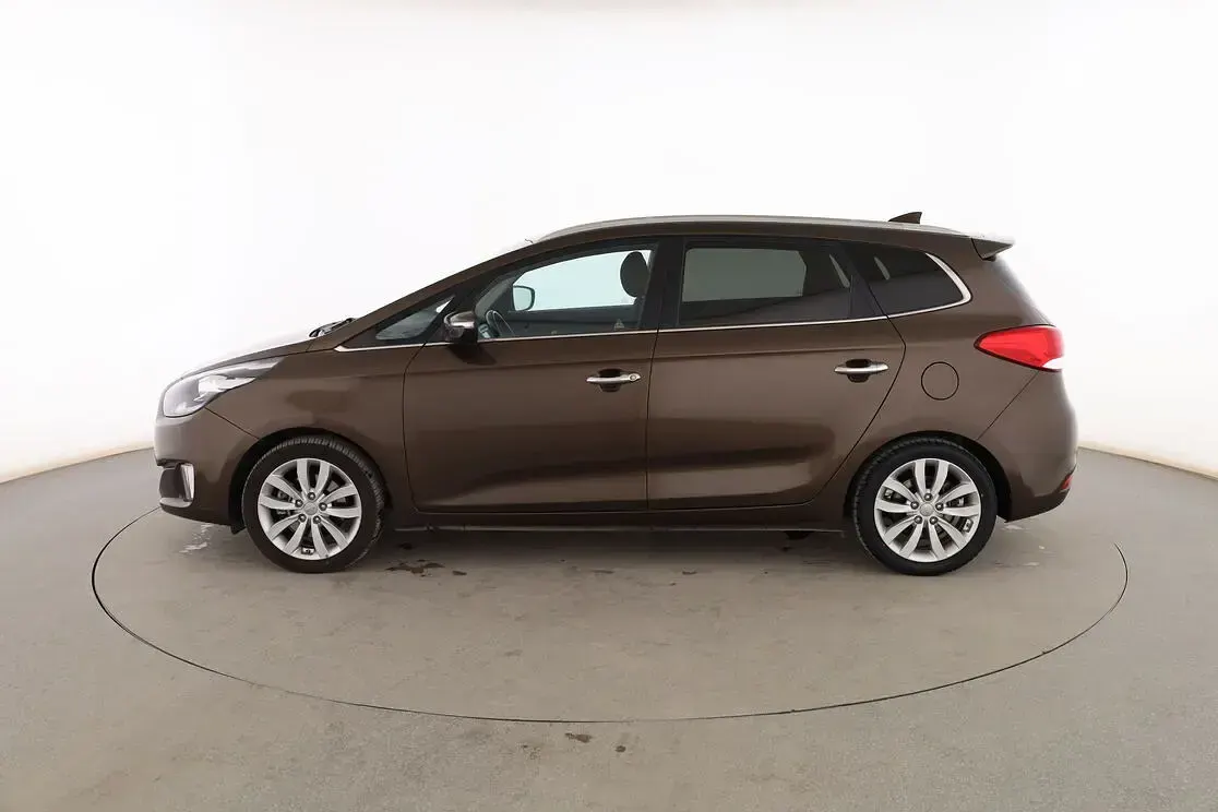 Usado Kia Carens 115 CV (84 kW) 2016 Marrón Monovolumen