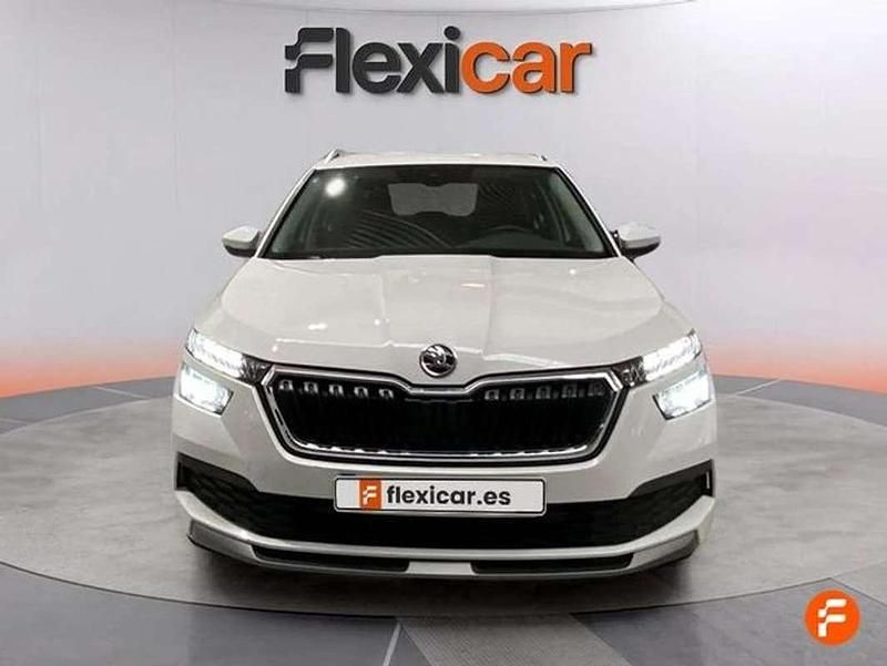 Usado Skoda Kamiq Ambition 111 CV (81 kW) 2021 Blanco SUV