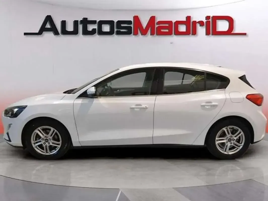 Usado Ford Focus Trend 95 CV (69 kW) 2020 Blanco Utilitario