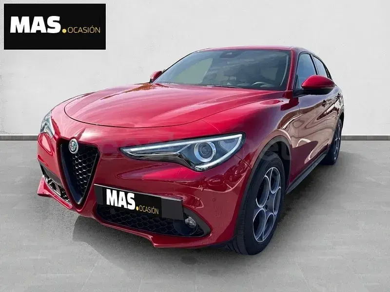Usado Alfa Romeo Stelvio Sprint 190 CV (139 kW) 2023 Rojo SUV
