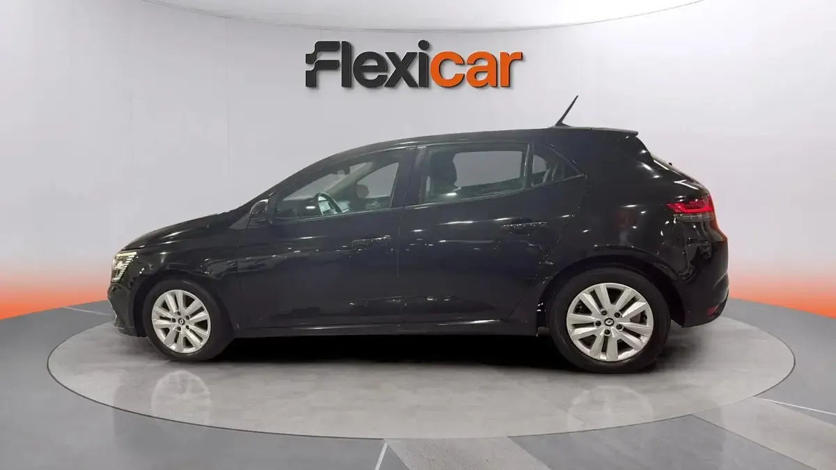 Usado Renault Mégane II Intens 115 CV (84 kW) 2022 Negro Berlina