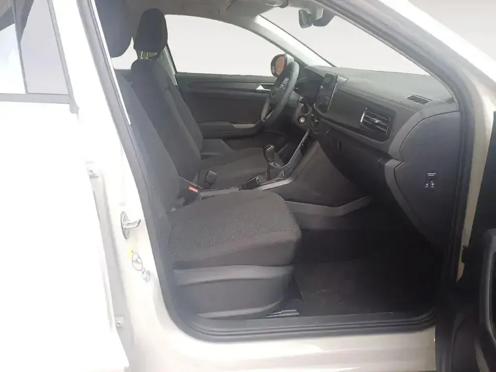Usado VW T-Roc Business 116 CV (85 kW) 2025 Gris SUV