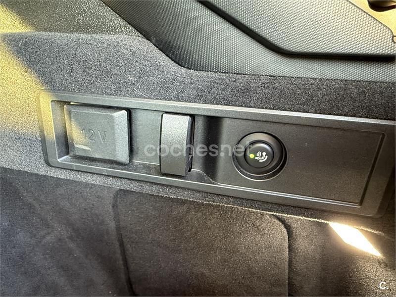 Usado BMW 318 Comfort Edition 150 CV (110 kW) 2023 Gris / plata Familiar