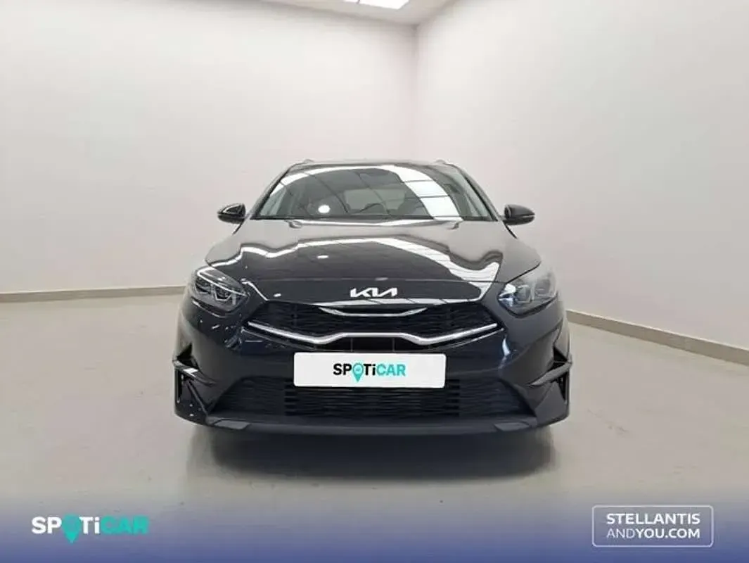 Usado Kia XCeed 136 CV (100 kW) 2024 Negro SUV