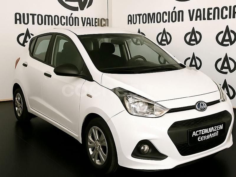 Blanco Usado 2015 Hyundai i10 Utilitario | 7500 € (Precio justo) - Imagen 1/4