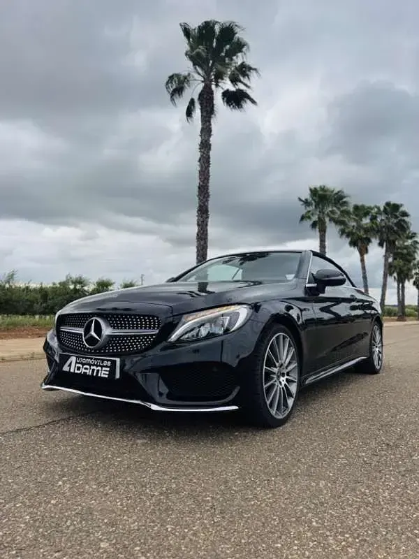 Usado Mercedes C220 170 CV (125 kW) 2017 Negro Descapotable