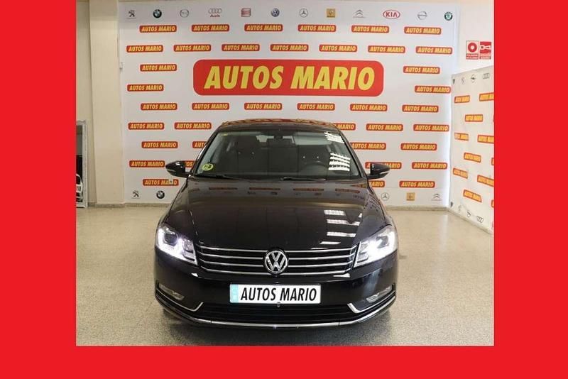 Negro Usado 2012 VW Passat Edition Berlina | 7900 € (Precio justo) - Imagen 1/4