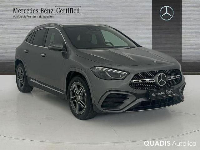 Usado Mercedes GLA220 AMG line 190 CV (139 kW) 2024 Gris montaña SUV