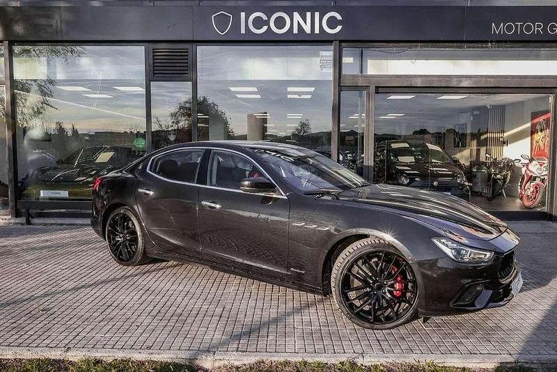 Usado Maserati GranSport 275 CV (202 kW) 2018 Negro Coupe