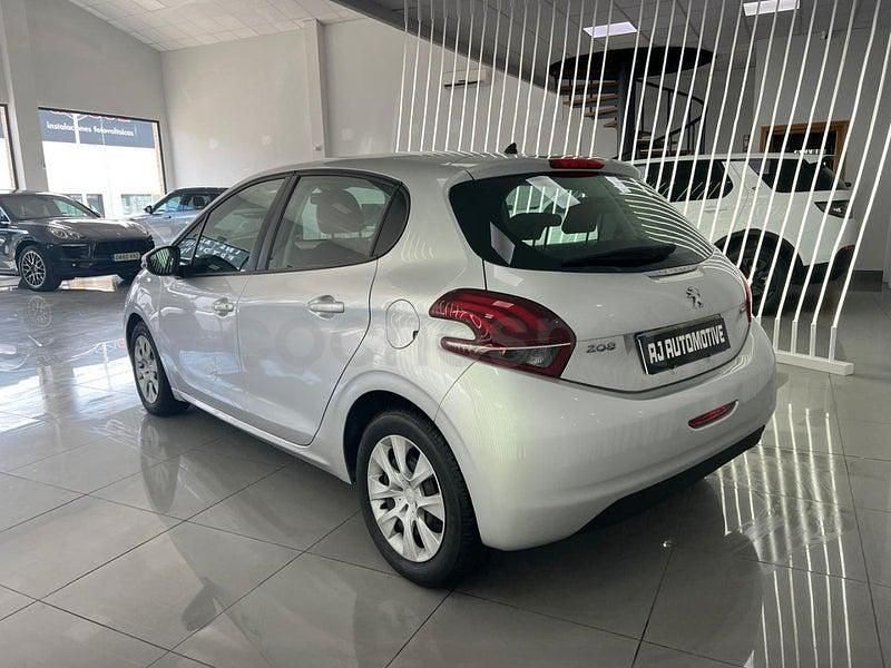 Usado Peugeot 208 Access 75 CV (55 kW) 2015 Gris / plata Utilitario