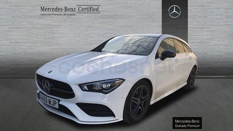 Usado Mercedes CLA200 Shooting Brake 150 CV (110 kW) 2023 Blanco Familiar