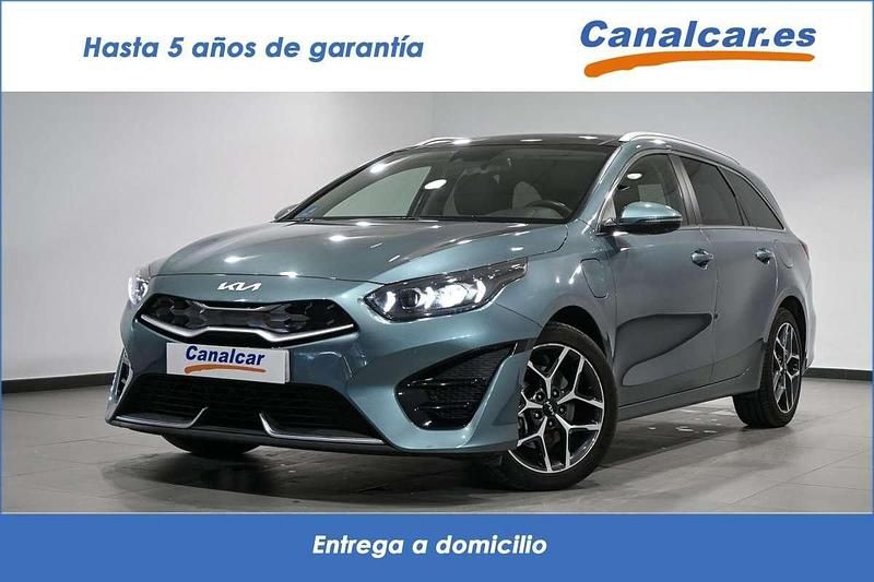 Gris Usado 2022 Kia Ceed Utilitario | 19.311 € (Precio justo) - Imagen 1/4