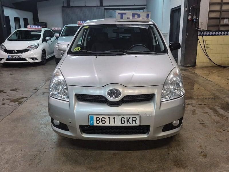 Usado Toyota Verso Active 150 CV (110 kW) 2009 Gris / plata Monovolumen