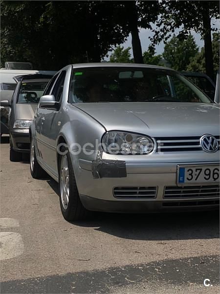 Usado VW Golf IV 110 CV (80 kW) 2001 Gris / plata Berlina