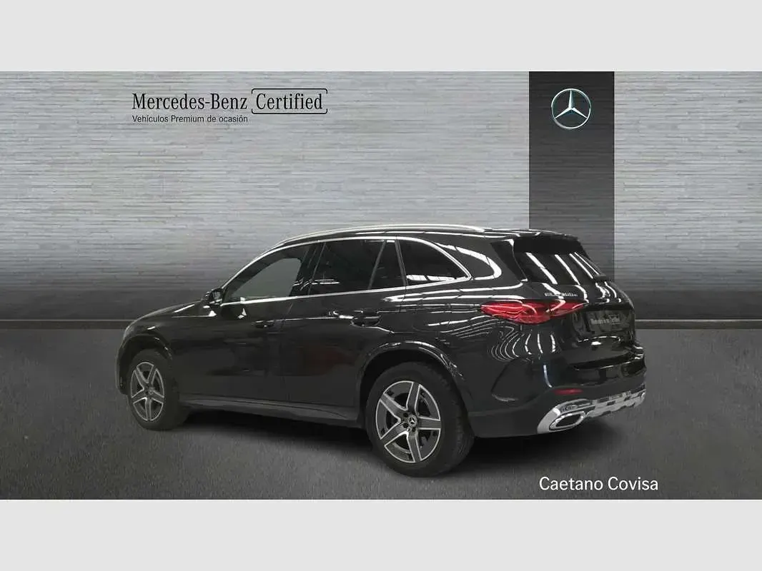Usado Mercedes GLC300e 320 CV (235 kW) 2023 Gris SUV