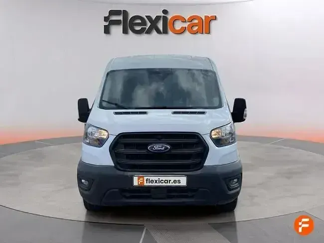 Usado Ford Transit 131 CV (96 kW) 2023 Blanco Berlina