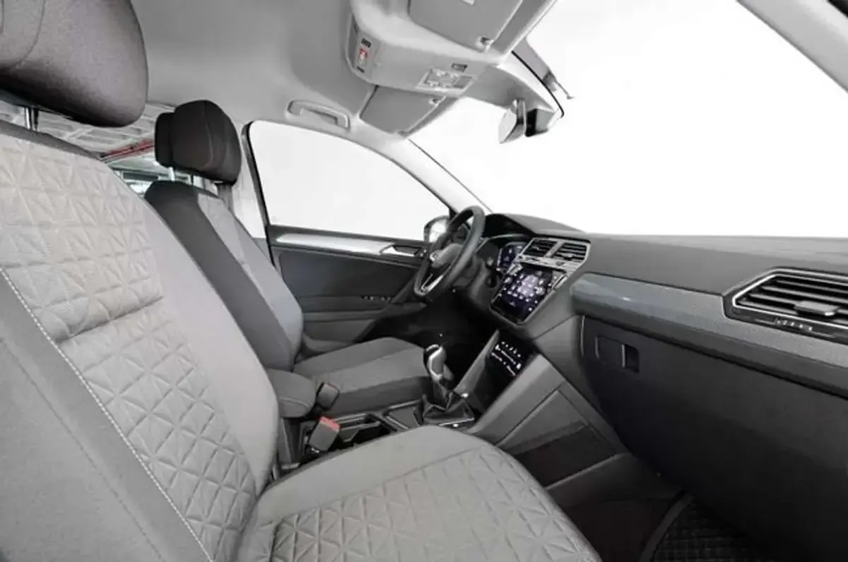 Usado VW Tiguan 131 CV (96 kW) 2022 Gris SUV
