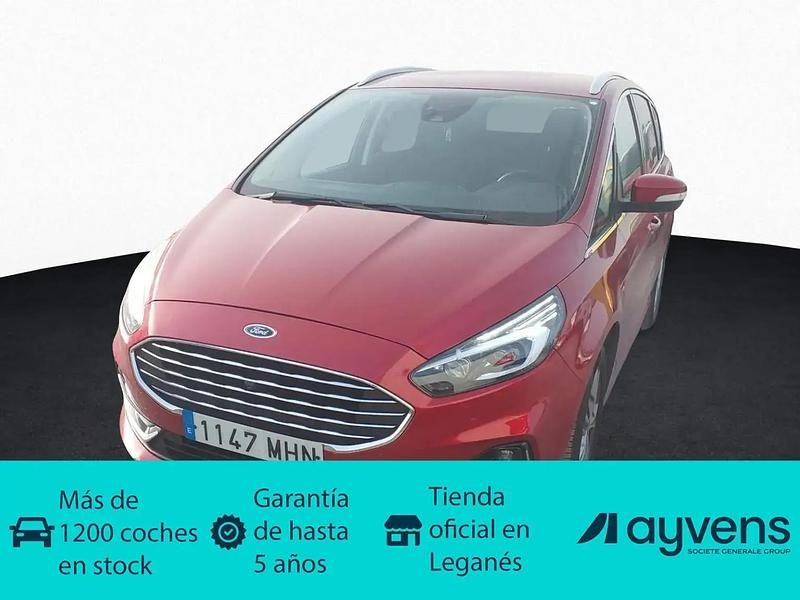 Begagnad Ford S-MAX Titanium 190 HK (139 kW) 2023 Röd Minibuss