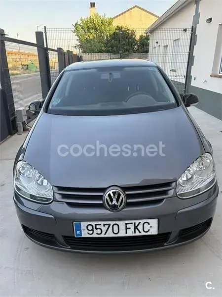 Usado VW Golf Plus Cross Highline 102 CV (75 kW) 2007 Gris / plata Monovolumen