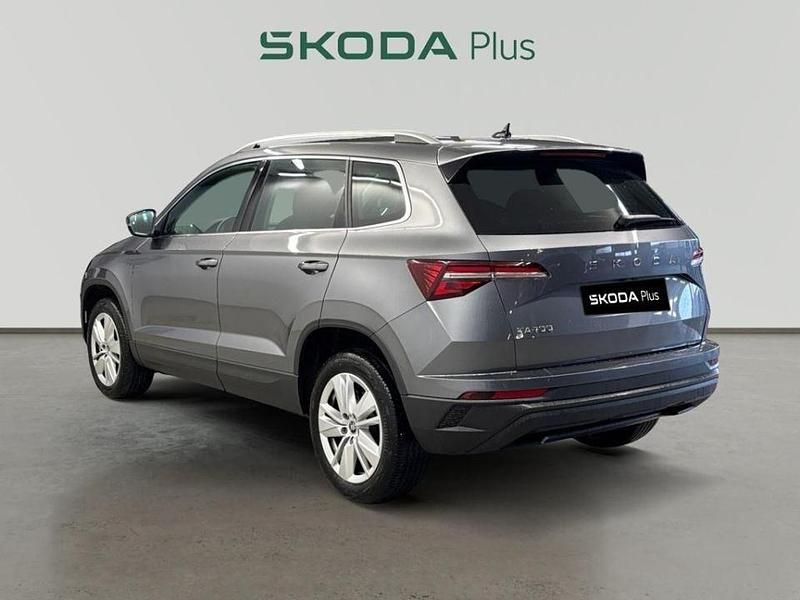 Usado Skoda Karoq Selection 150 CV (110 kW) 2025 Gris SUV