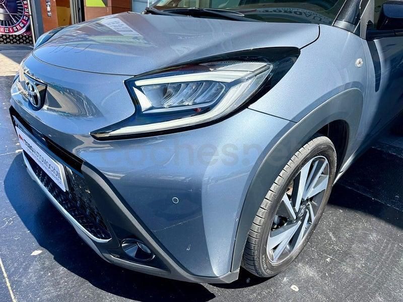 Usado Toyota Aygo X Limited 72 CV (52 kW) 2025 Azul SUV