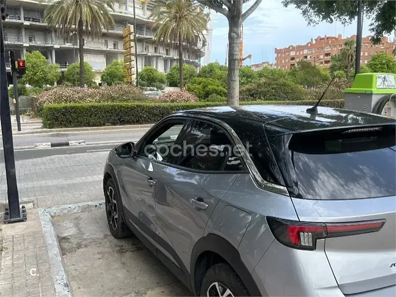 Usado Opel Mokka Ultimate 130 HP (95 kW) 2024 Branco SUV