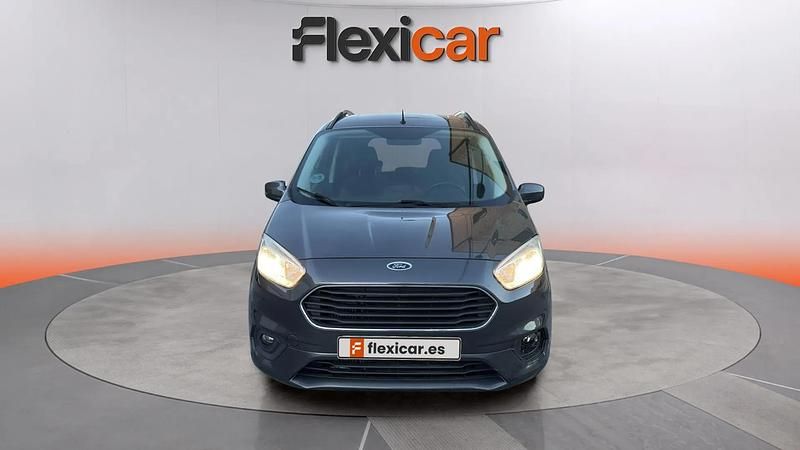 Usado Ford Tourneo Courier Ambiente 100 CV (73 kW) 2018 Gris Monovolumen