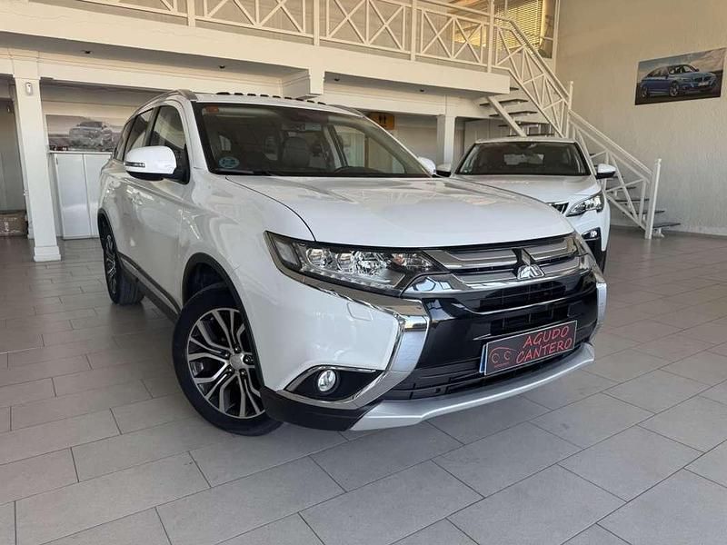 Blanco Usado 2017 Mitsubishi Outlander SUV | 17.900 € (Precio justo) - Imagen 1/4