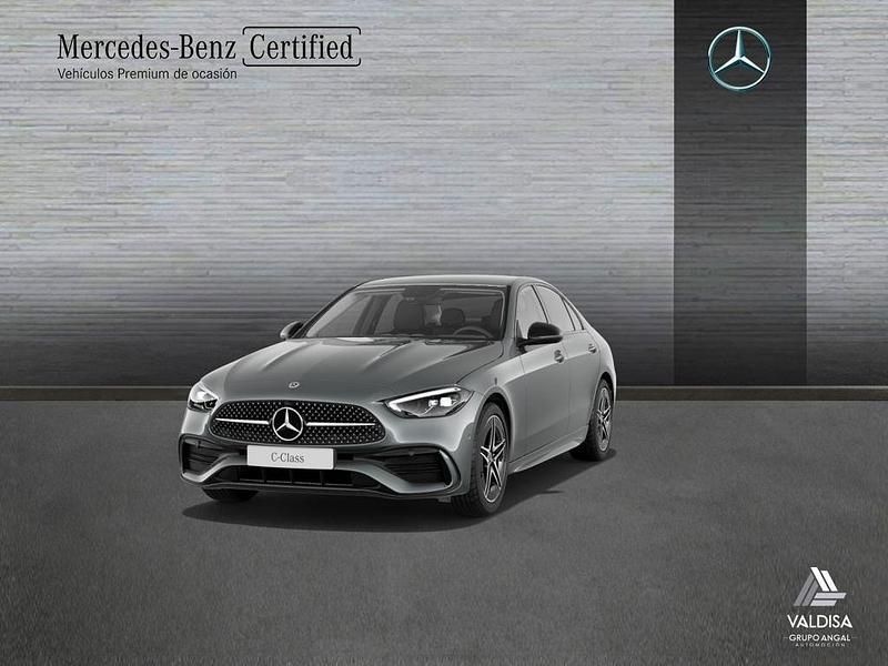 Usado Mercedes C200 AMG line 163 CV (119 kW) 2025 Gris / plateado Berlina