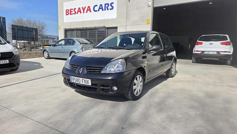 Usado Renault Clio II Authentique 75 CV (55 kW) 2007 Negro Utilitario