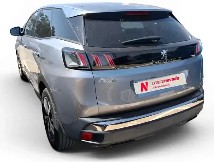 Usado Peugeot 3008 Allure 131 CV (96 kW) 2024 Gris SUV