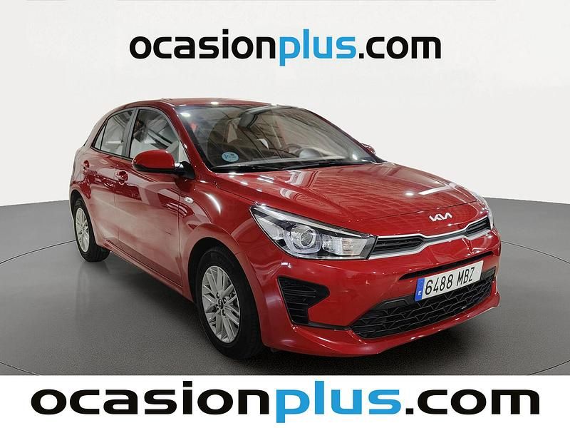 Usado Kia Rio 84 CV (61 kW) 2022 Rojo