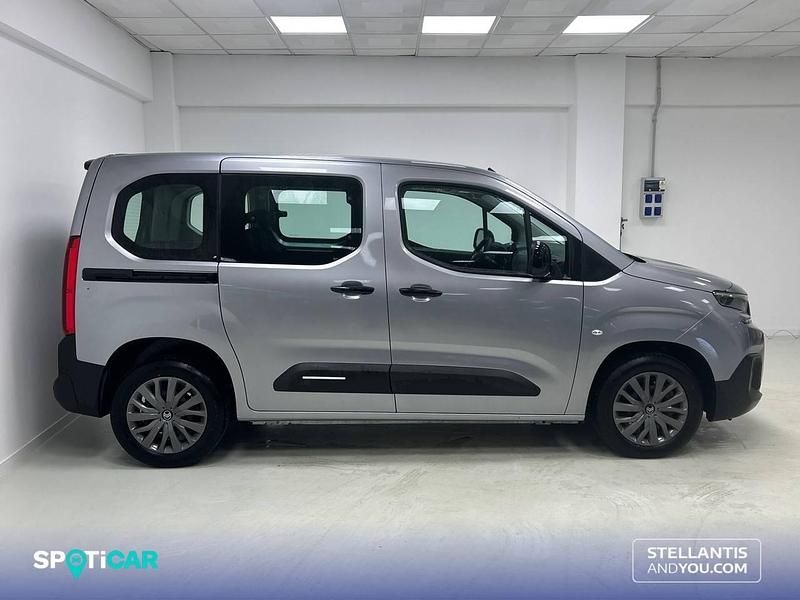 Usado Citroën Berlingo 102 CV (75 kW) 2025 Gris Monovolumen
