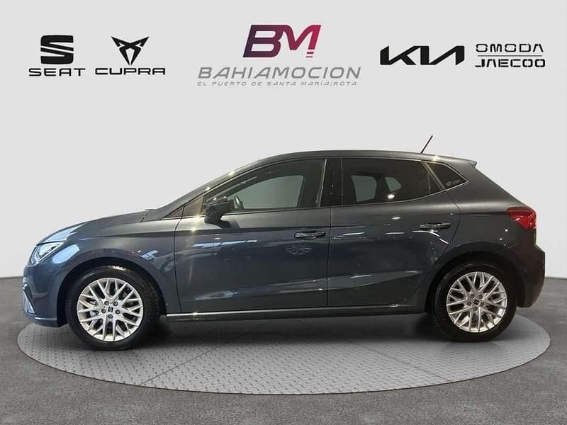Usado Seat Ibiza FR 116 CV (85 kW) 2025 Gris Utilitario