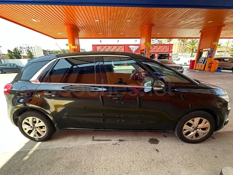 Usado Citroën C4 Picasso Attraction 120 CV (88 kW) 2015 Negro Monovolumen