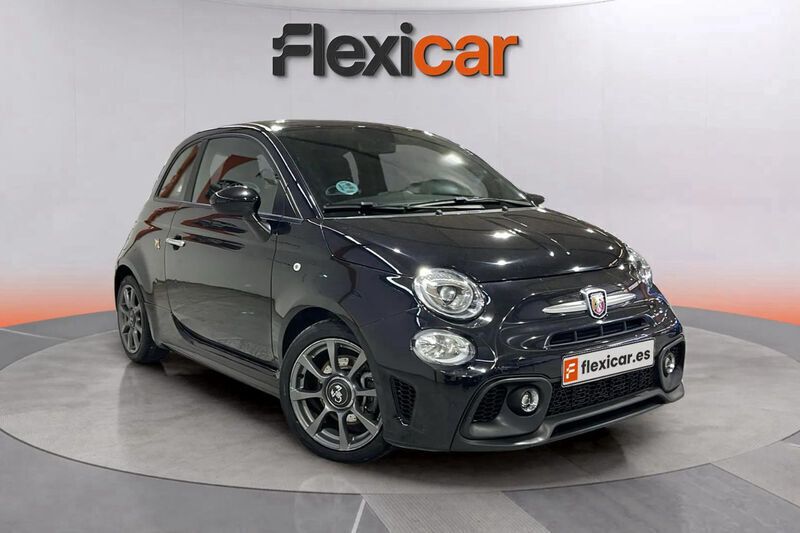 Negro Usado 2022 Abarth 595 Turismo Utilitario | 16.990 € (Precio justo) - Imagen 1/4