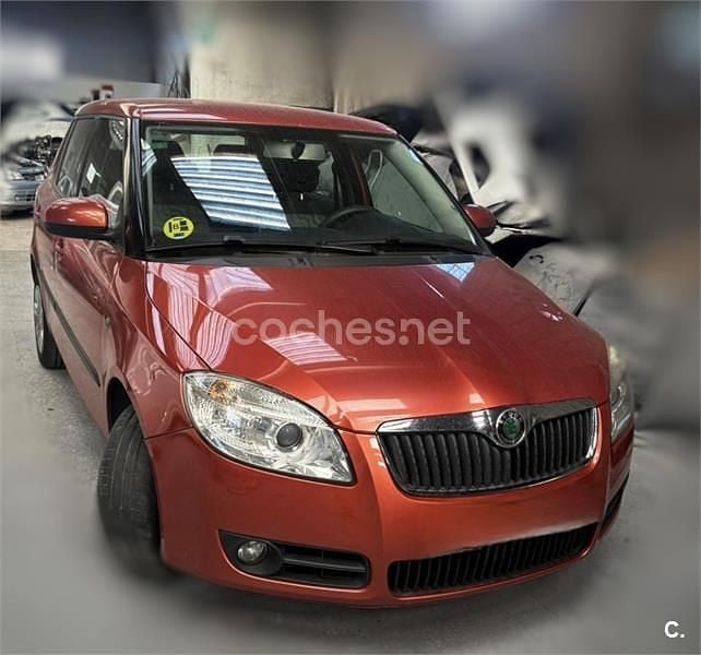 Naranja Usado 2008 Skoda Fabia Utilitario | 4600 € (Buen precio) - Imagen 1/4