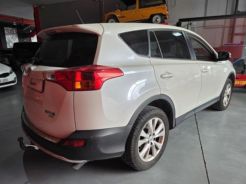 Usado Toyota RAV4 Business Edition 150 CV (110 kW) 2014 Blanco SUV
