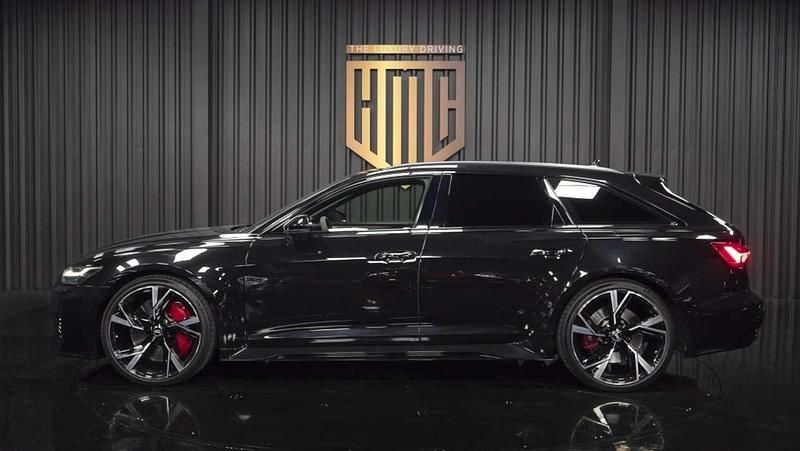 Usado Audi RS6 600 CV (441 kW) 2020 Negro Familiar