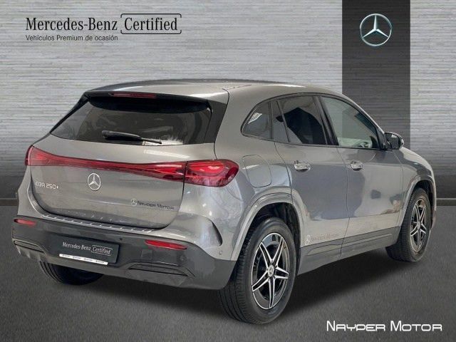 Usado Mercedes EQA250 139 kW (190 CV) 2024 Gris montaña SUV