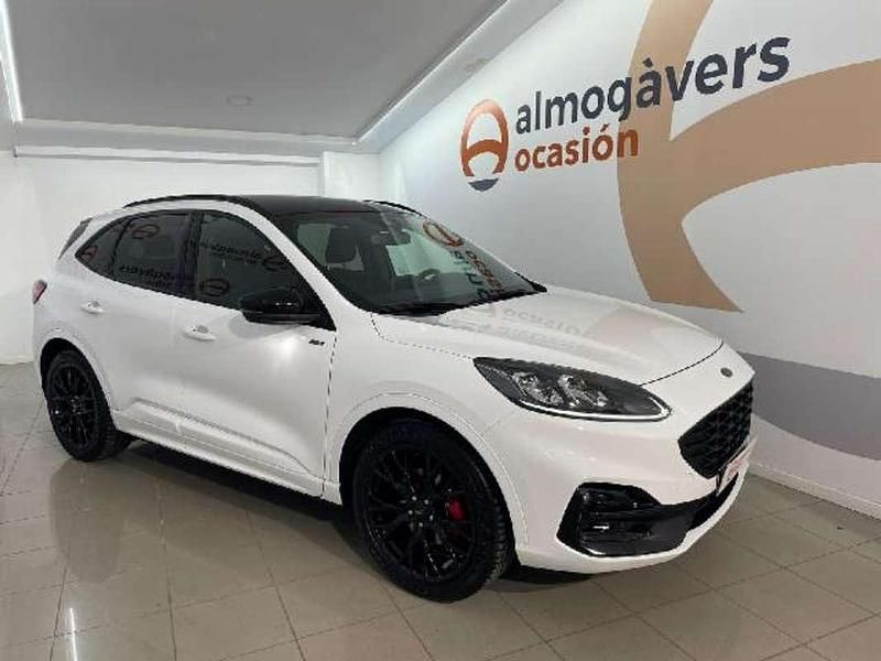 Usado Ford Kuga ST-Line X 190 CV (139 kW) 2023 Blanco SUV