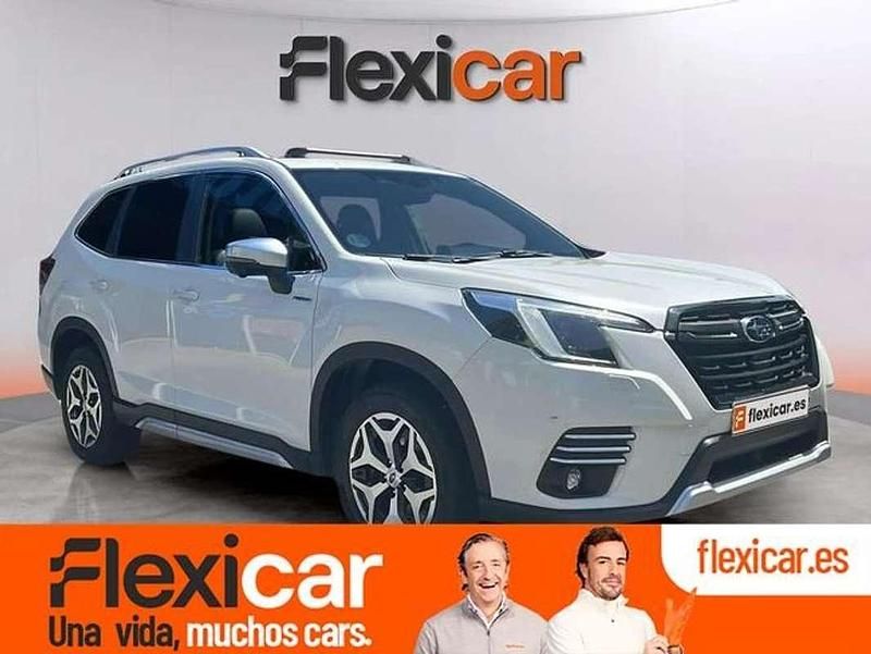 Blanco Usado 2023 Subaru Forester SUV | 22.590 € - Imagen 1/4