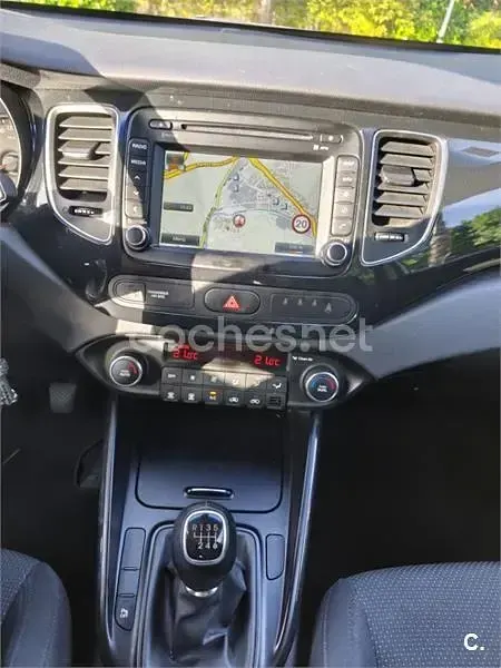Usado Kia Carens 135 CV (99 kW) 2016 Blanco Monovolumen