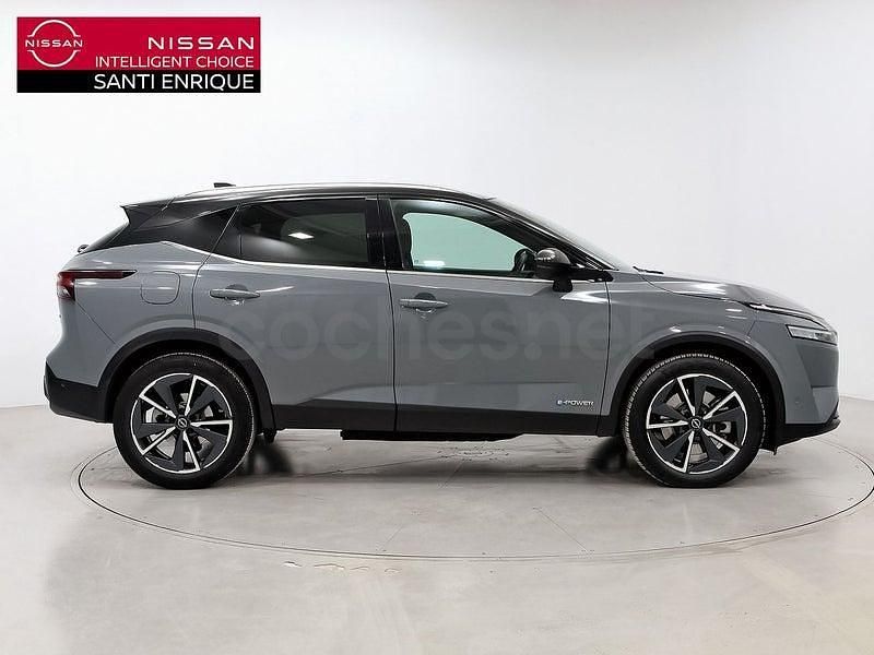 Usado Nissan Qashqai Tekna 190 CV (139 kW) 2022 Gris / plata SUV