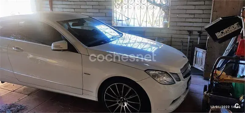 Käytetty Mercedes E250 204 HP (150 kW) 2010 Valkoinen Coupe - kaksiovinen
