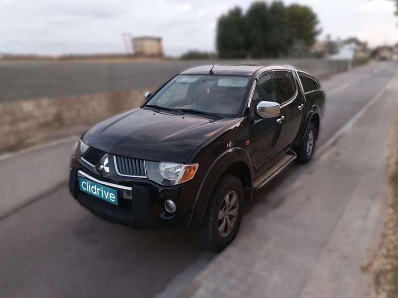 Usado Mitsubishi L200 Intense+ 167 CV (122 kW) 2007 Negro Pickup/Camioneta
