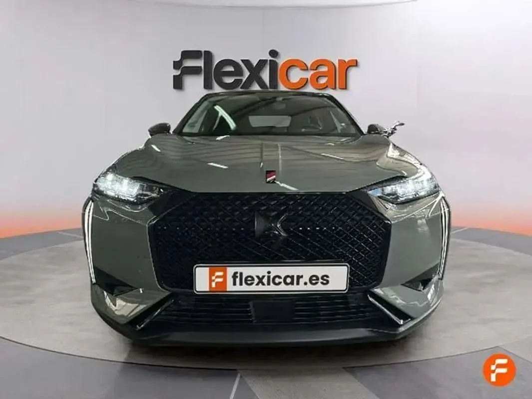 Usado DS Automobiles DS3 Crossback Performance 131 CV (96 kW) 2023 Gris SUV