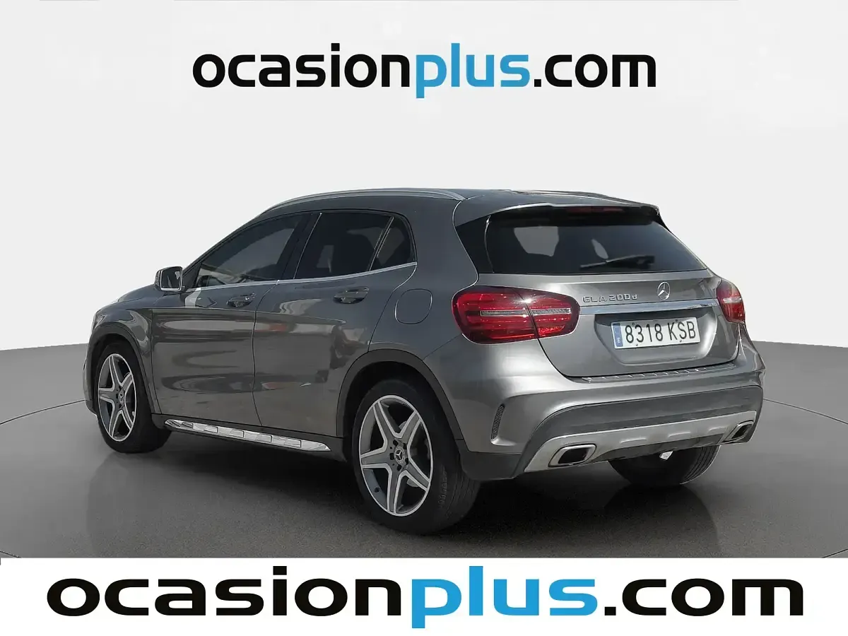 Begagnad Mercedes GLA200 136 HK (100 kW) 2018 Grå SUV